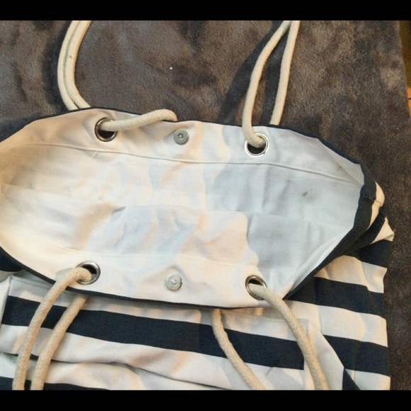 Canvas tote - Picture 2 of 2